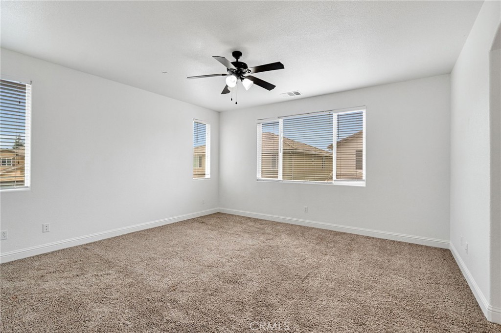 1776 WHITEASH, Clovis, CA 93619