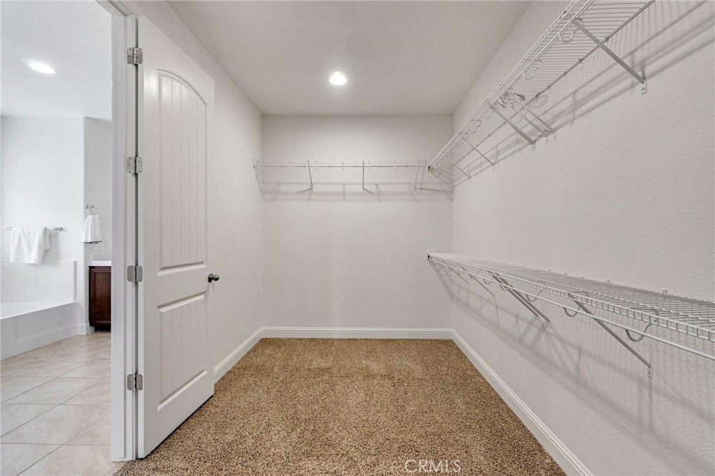 1776 WHITEASH, Clovis, CA 93619