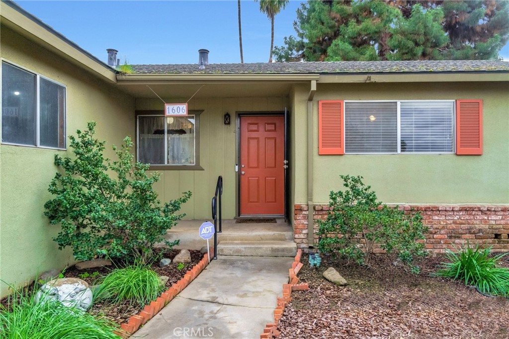 1606 Barstow, Clovis, CA 93611
