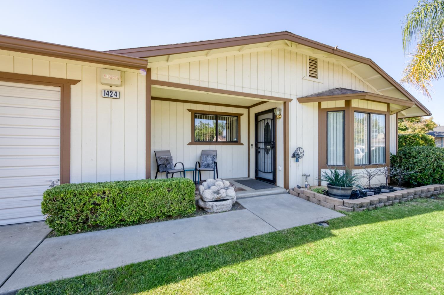 1424 Tarpey Dr, Clovis, CA 93611