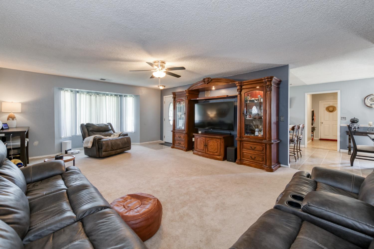 1424 Tarpey Dr, Clovis, CA 93611
