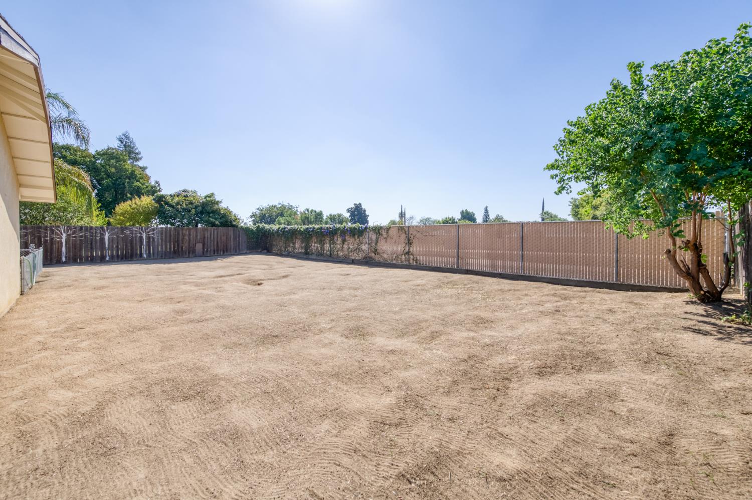 1424 Tarpey Dr, Clovis, CA 93611