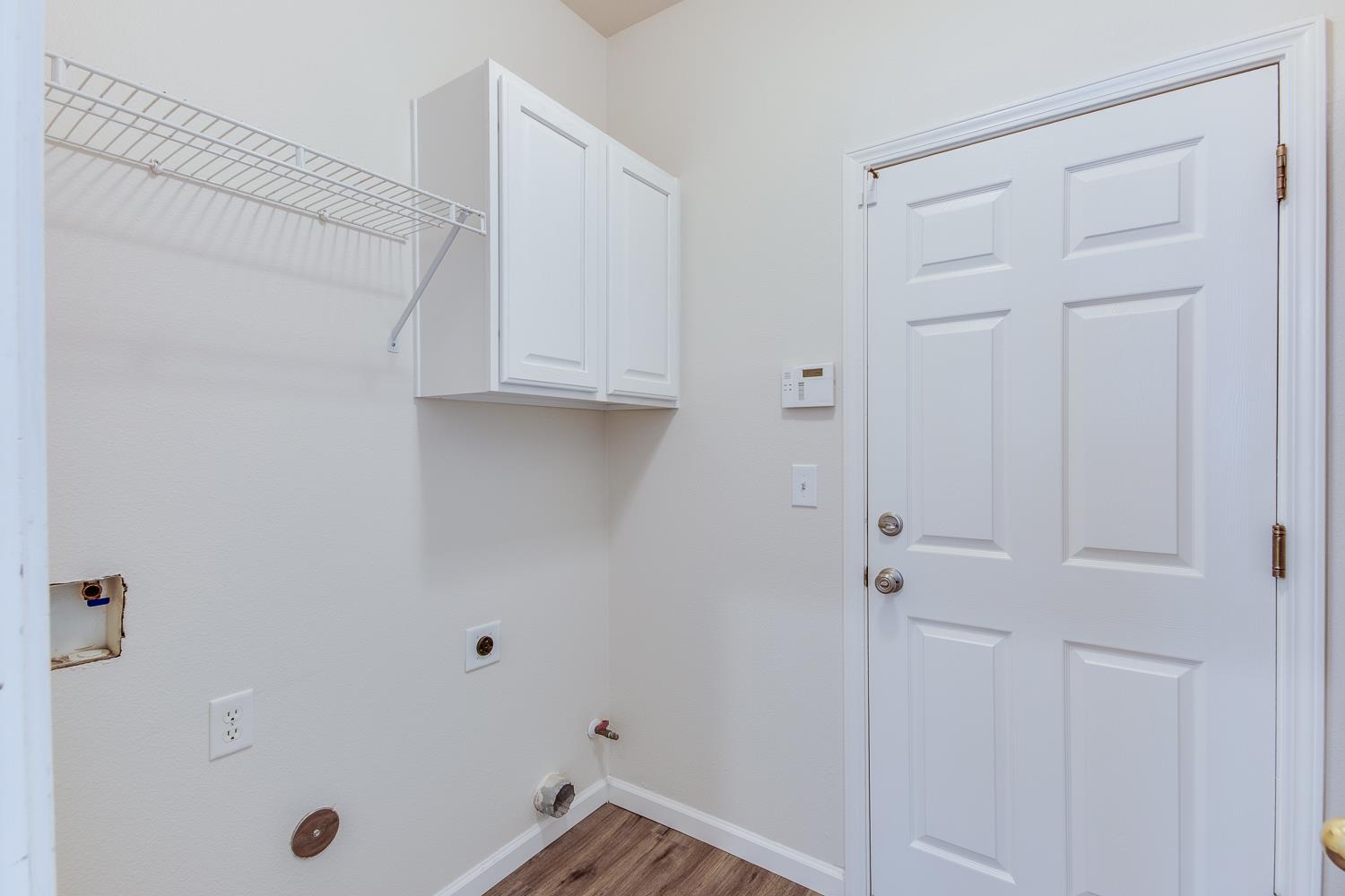 3239 Park Ave, Clovis, CA 93611