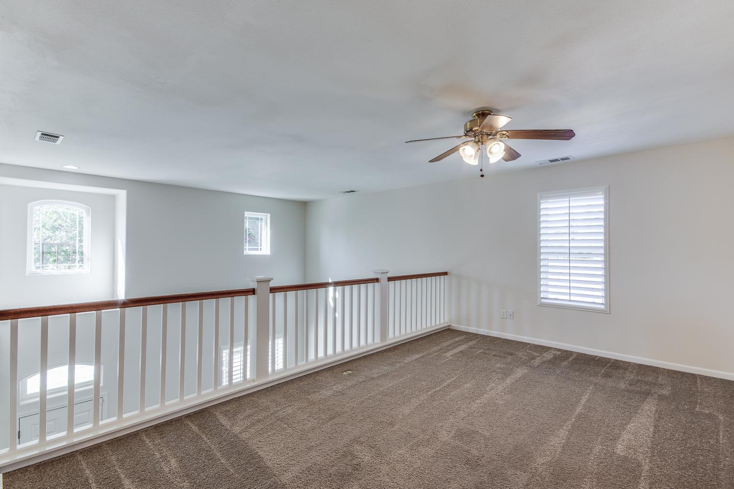 3239 Park Ave, Clovis, CA 93611