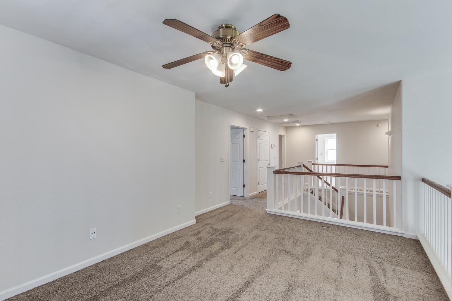 3239 Park Ave, Clovis, CA 93611