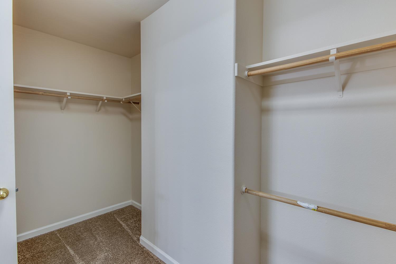 3239 Park Ave, Clovis, CA 93611