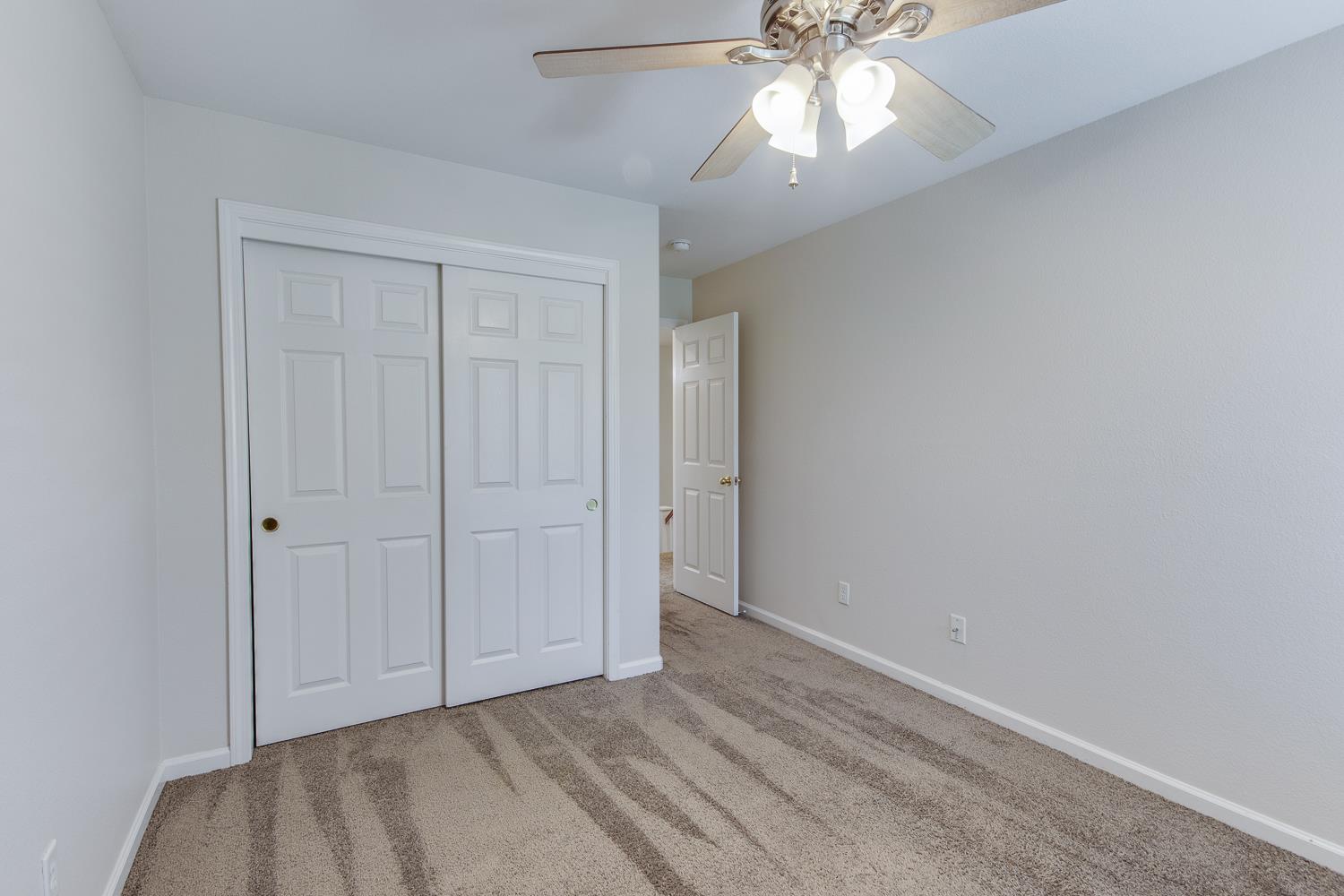 3239 Park Ave, Clovis, CA 93611
