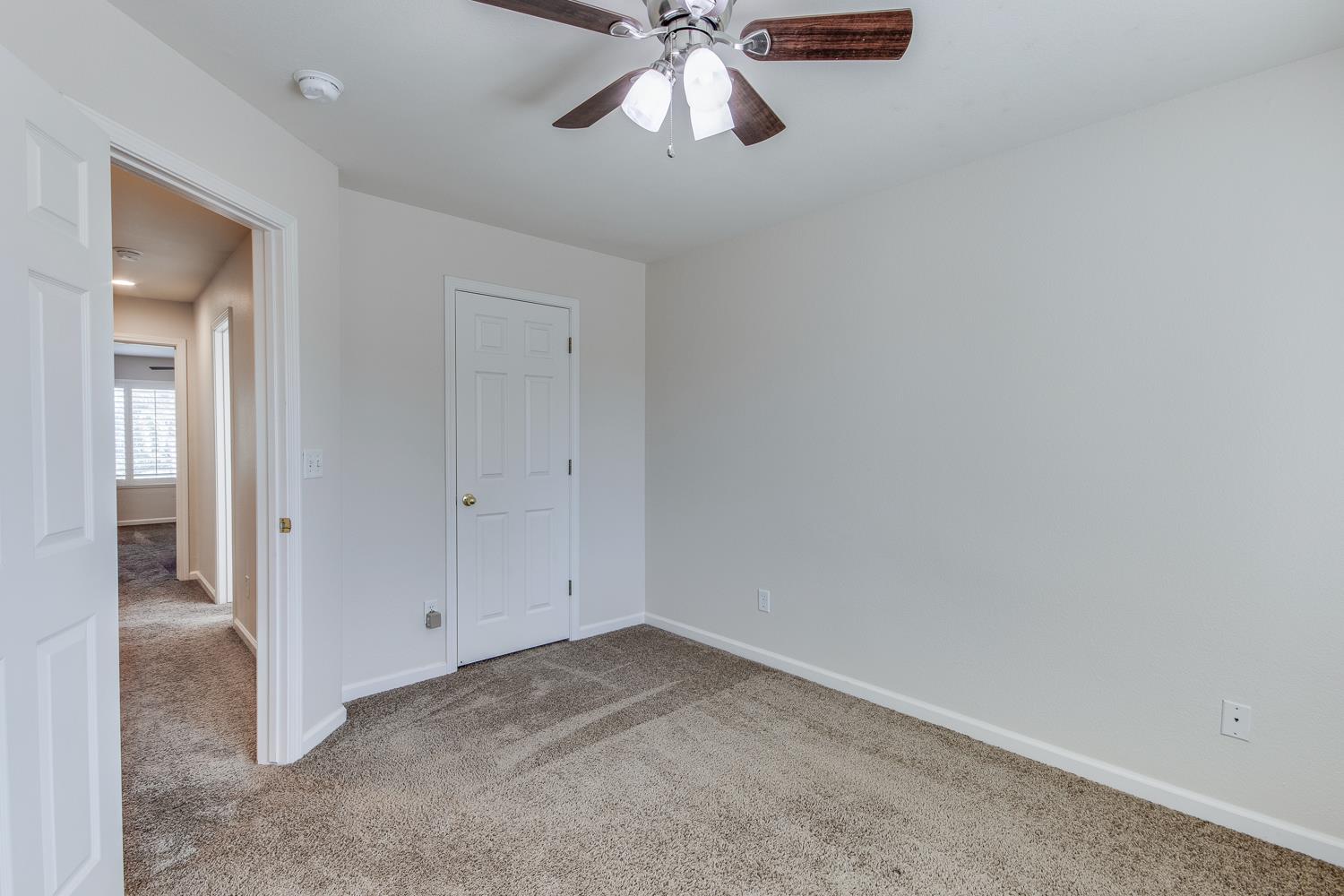 3239 Park Ave, Clovis, CA 93611