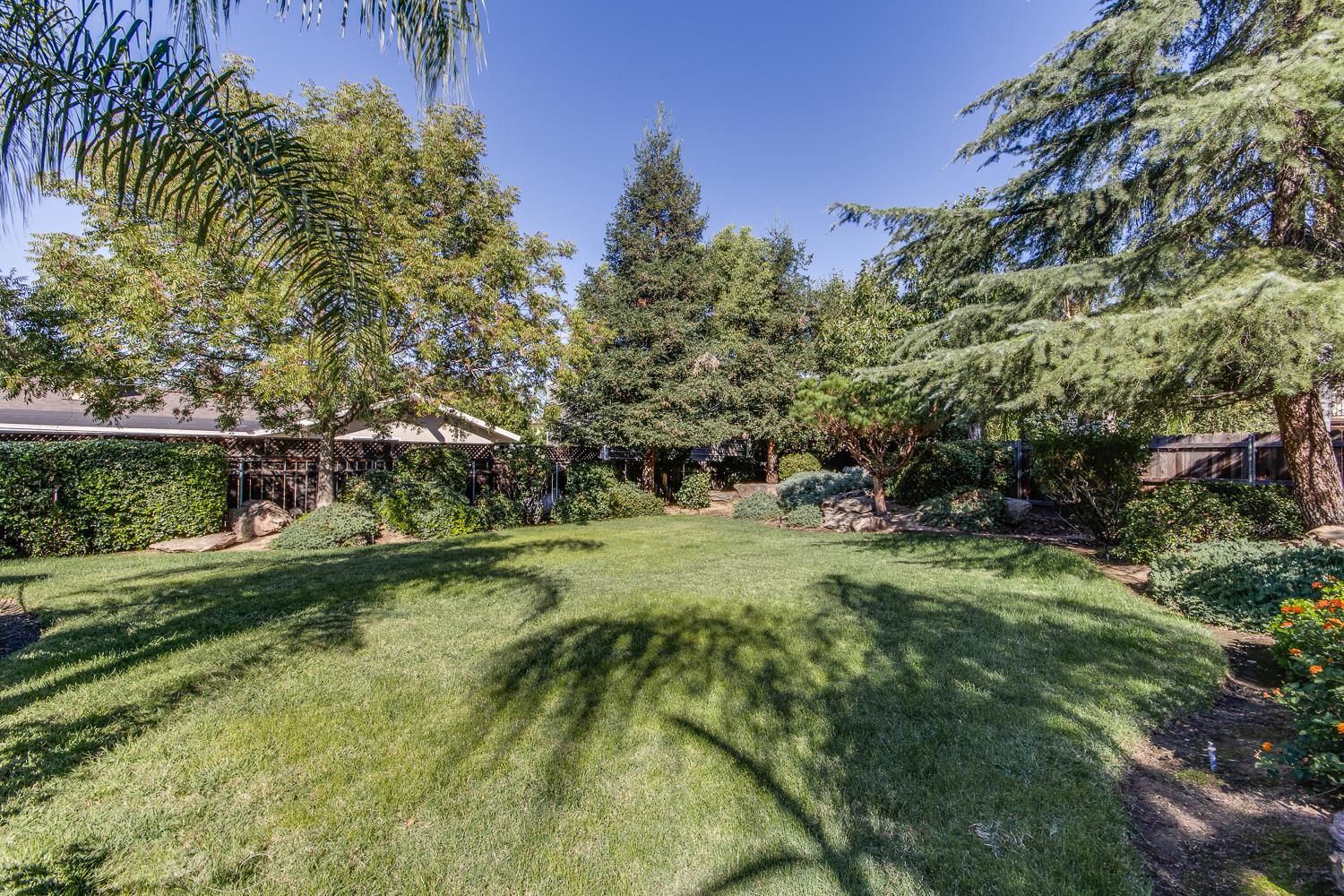 3239 Park Ave, Clovis, CA 93611