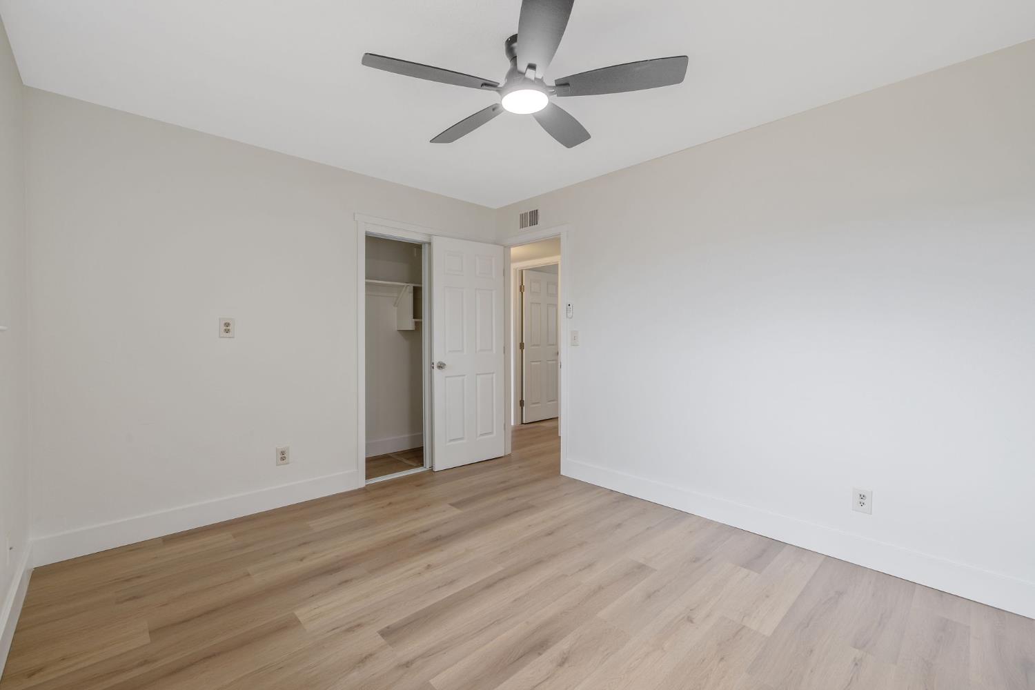 91 W Richert Ave, Clovis, CA 93612