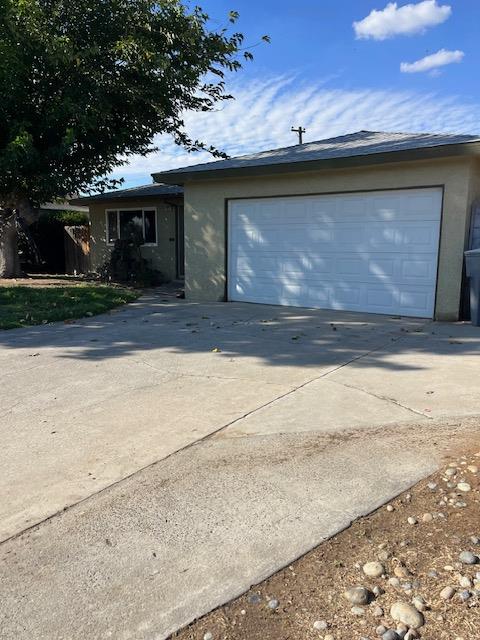 821 W Fairmont, Clovis, CA 93612