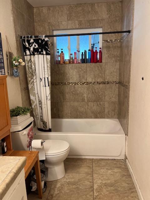821 W Fairmont, Clovis, CA 93612