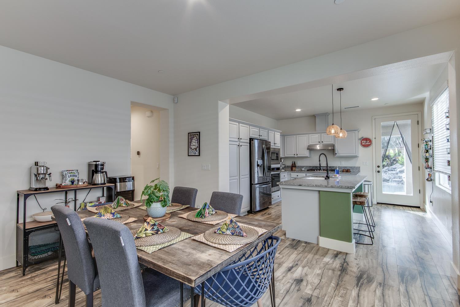 3918 Portals Ave, Clovis, CA 93619