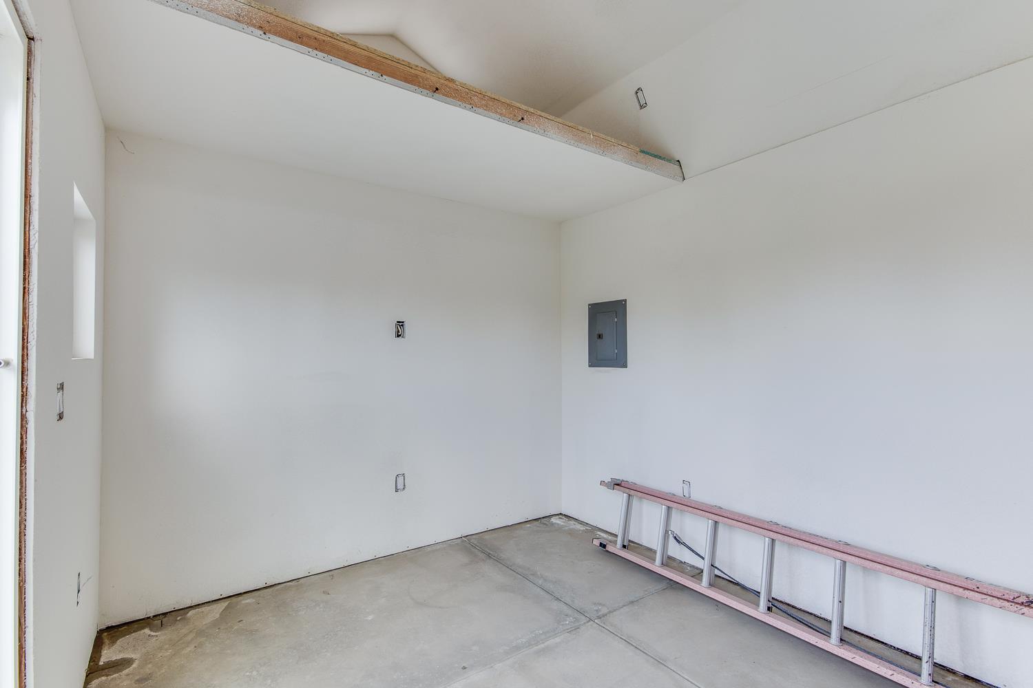 3918 Portals Ave, Clovis, CA 93619