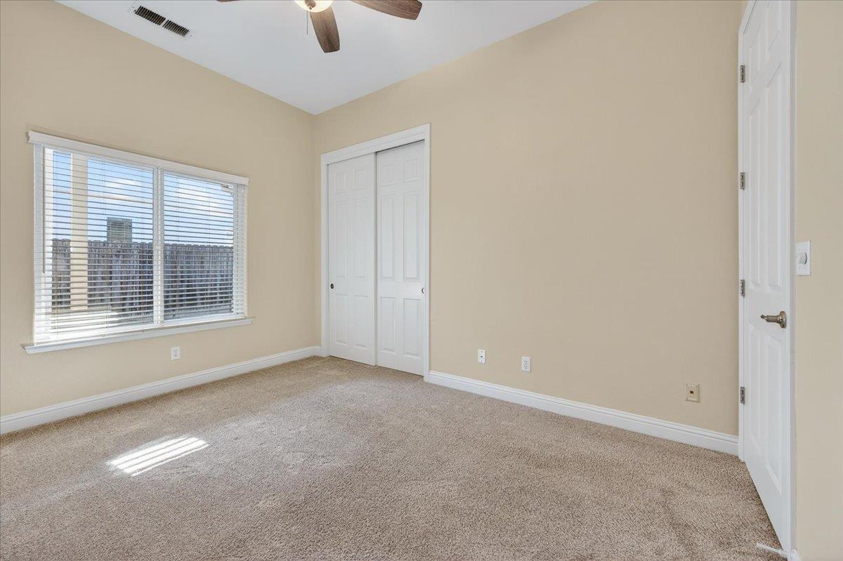 174 N Lind Ave, Clovis, CA 93612