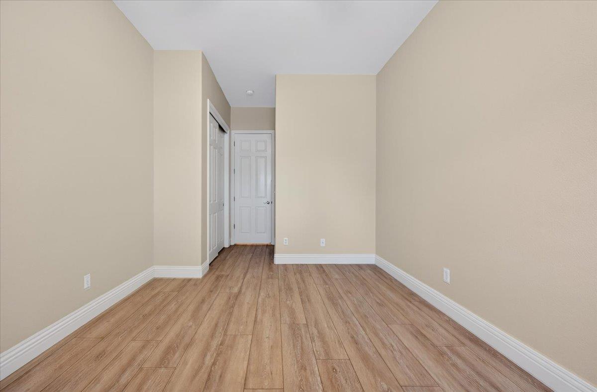 174 N Lind Ave, Clovis, CA 93612