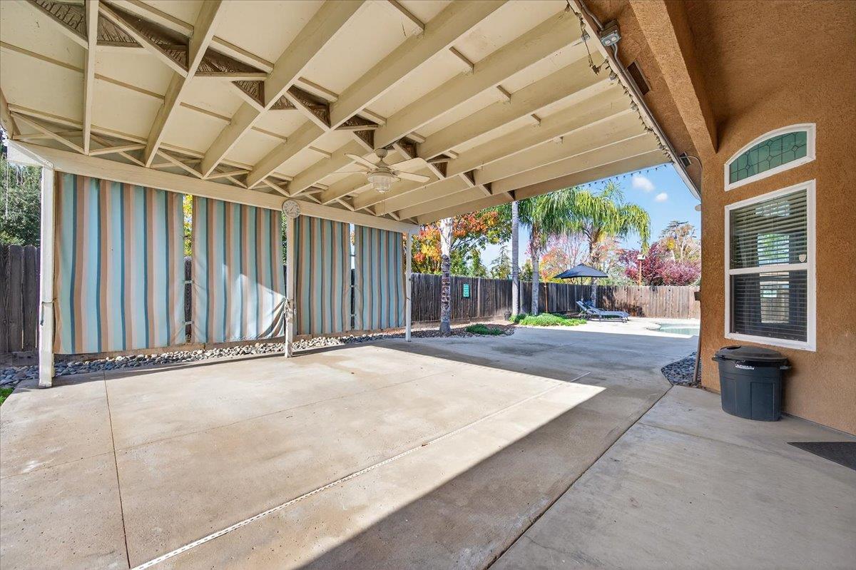 174 N Lind Ave, Clovis, CA 93612