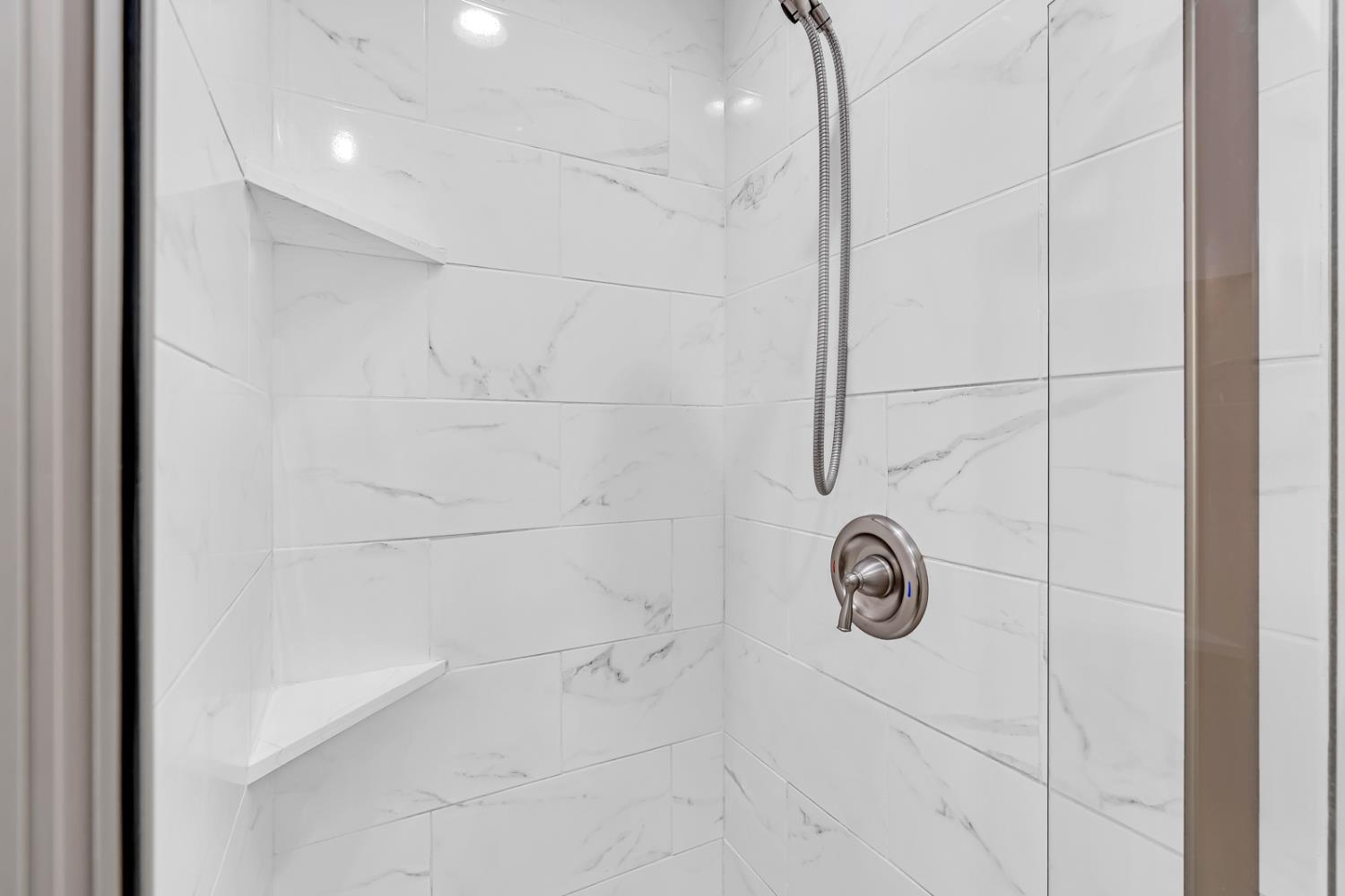 2893 Helm Ave, Clovis, CA 93612