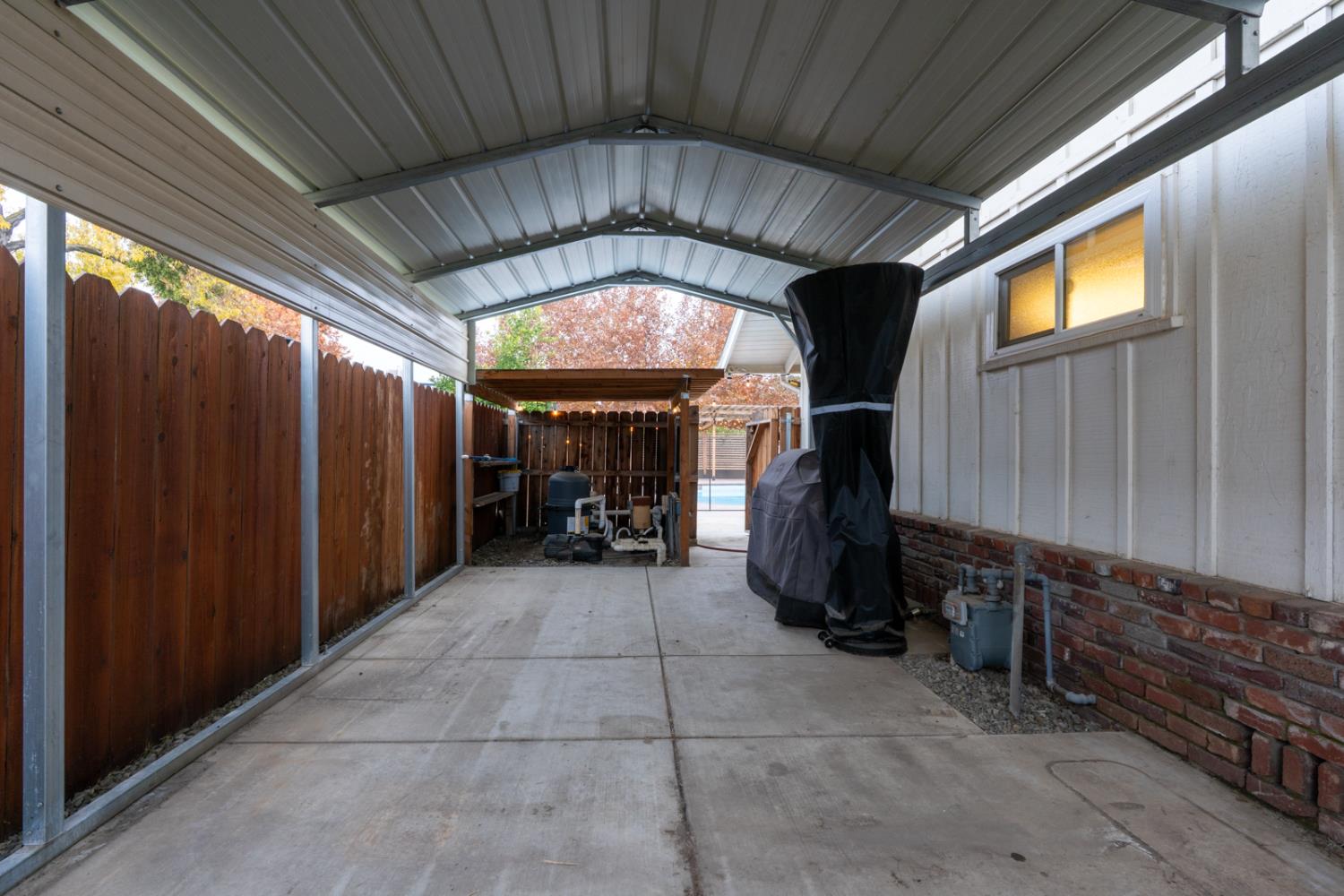 2893 Helm Ave, Clovis, CA 93612