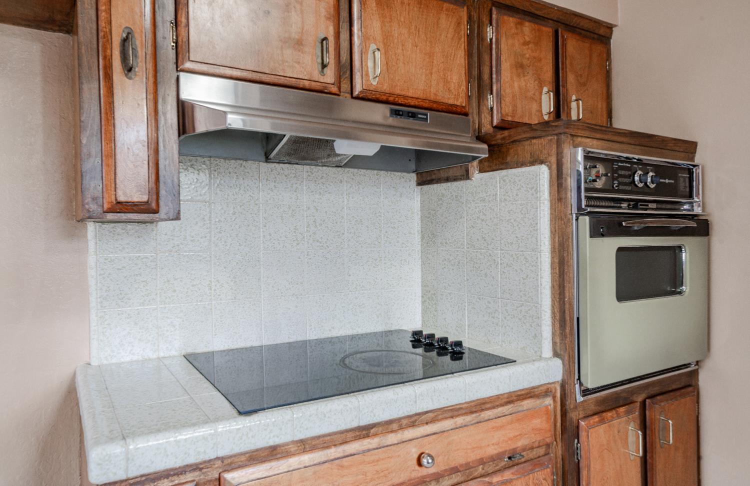 1721 Beverly Ave, Clovis, CA 93611