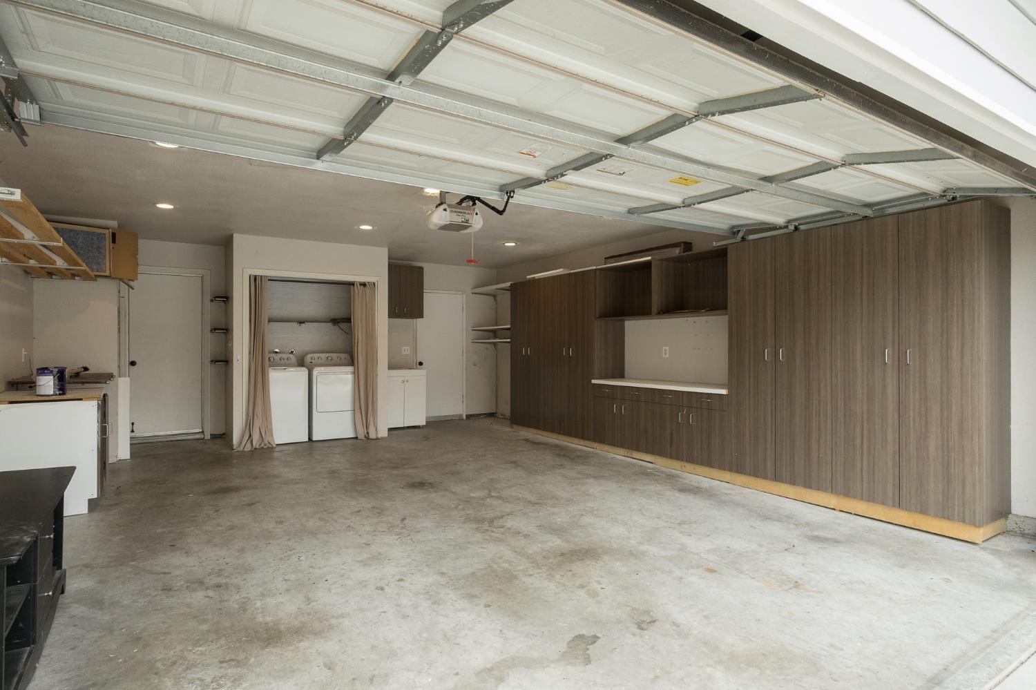 1154 Palo Alto Ave, Clovis, CA 93612