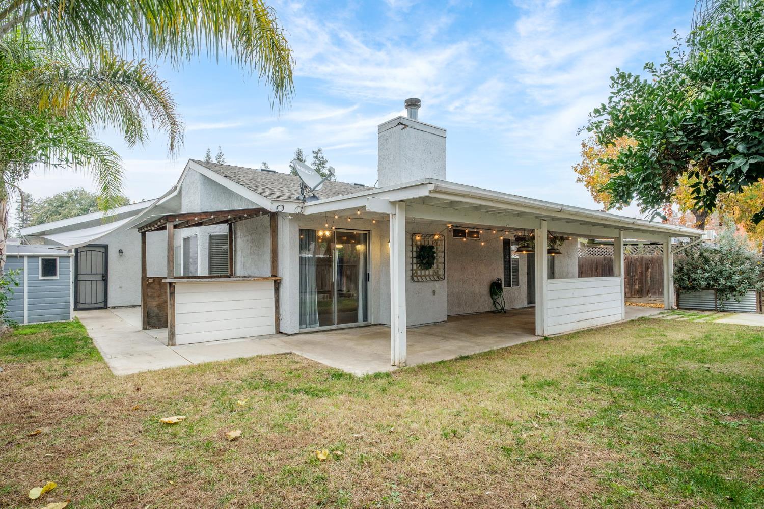 1154 Palo Alto Ave, Clovis, CA 93612