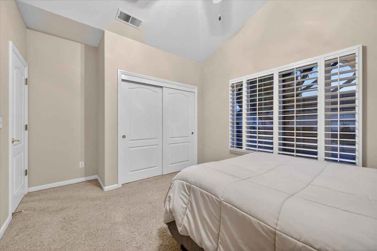 2211 Dawson Cove Ln, Clovis, CA 93611