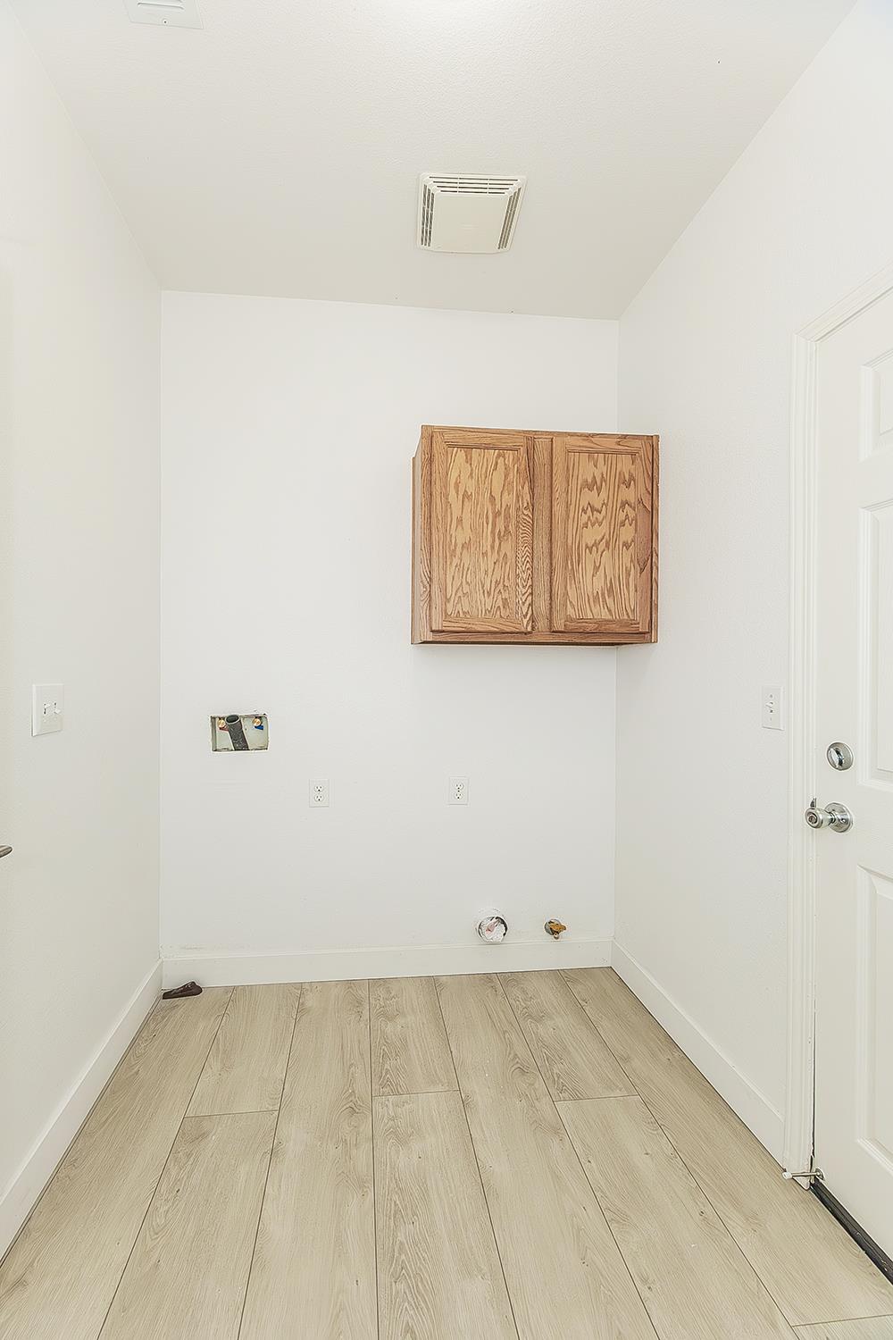 2721 Holland Ave, Clovis, CA 93611