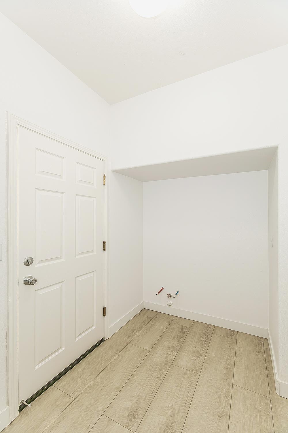 2721 Holland Ave, Clovis, CA 93611