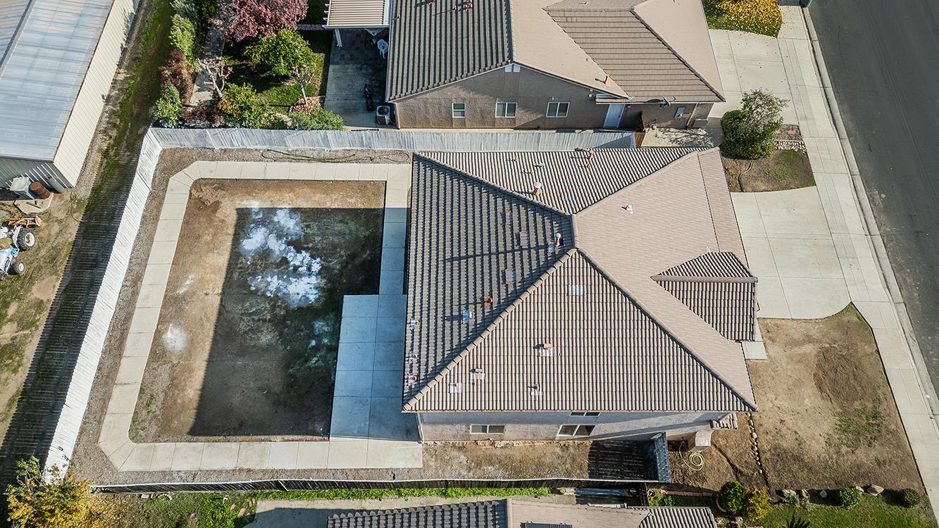 2721 Holland Ave, Clovis, CA 93611