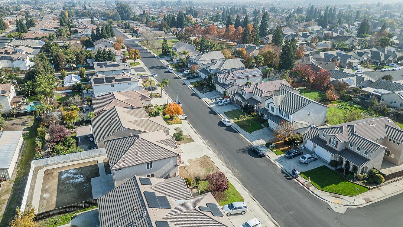 2721 Holland Ave, Clovis, CA 93611