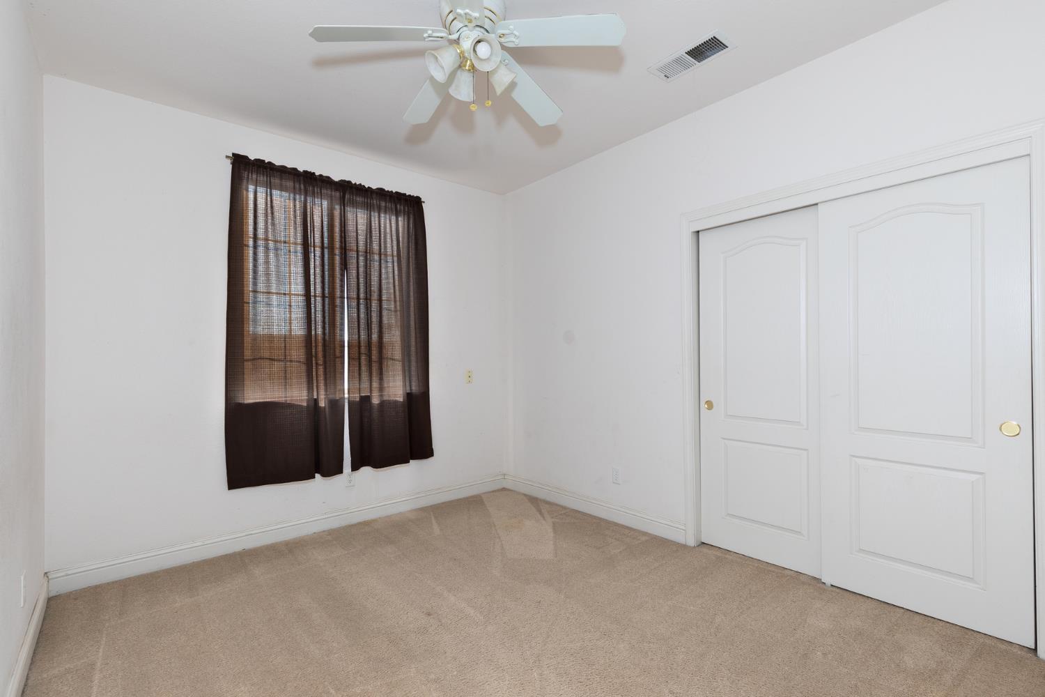 2681 Wrenwood Ave, Clovis, CA 93611