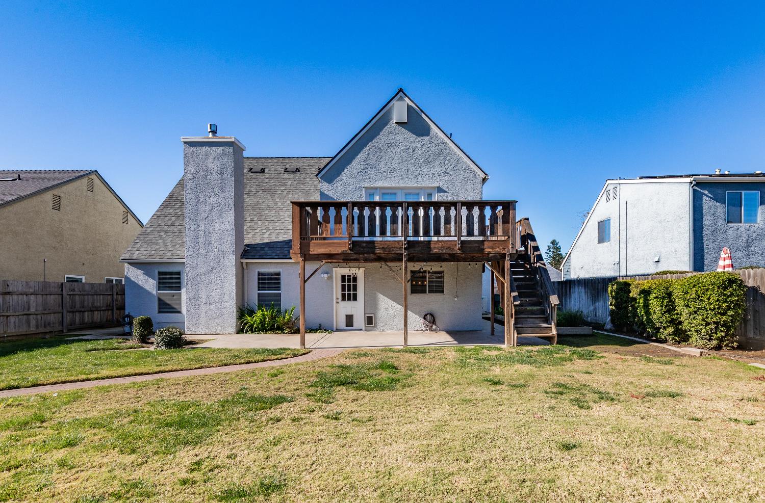 877 N Chapel Hill Ave, Clovis, CA 93611