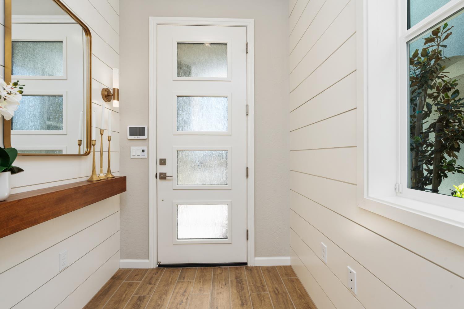 2047 N Wagon Ln, Clovis, CA 93619