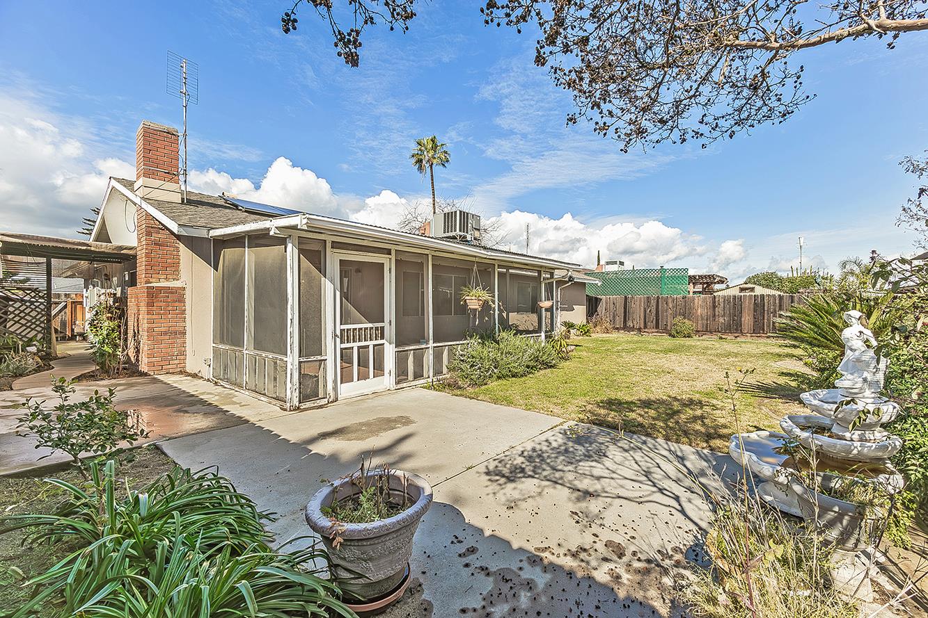 3025 Timmy Ave, Clovis, CA 93612