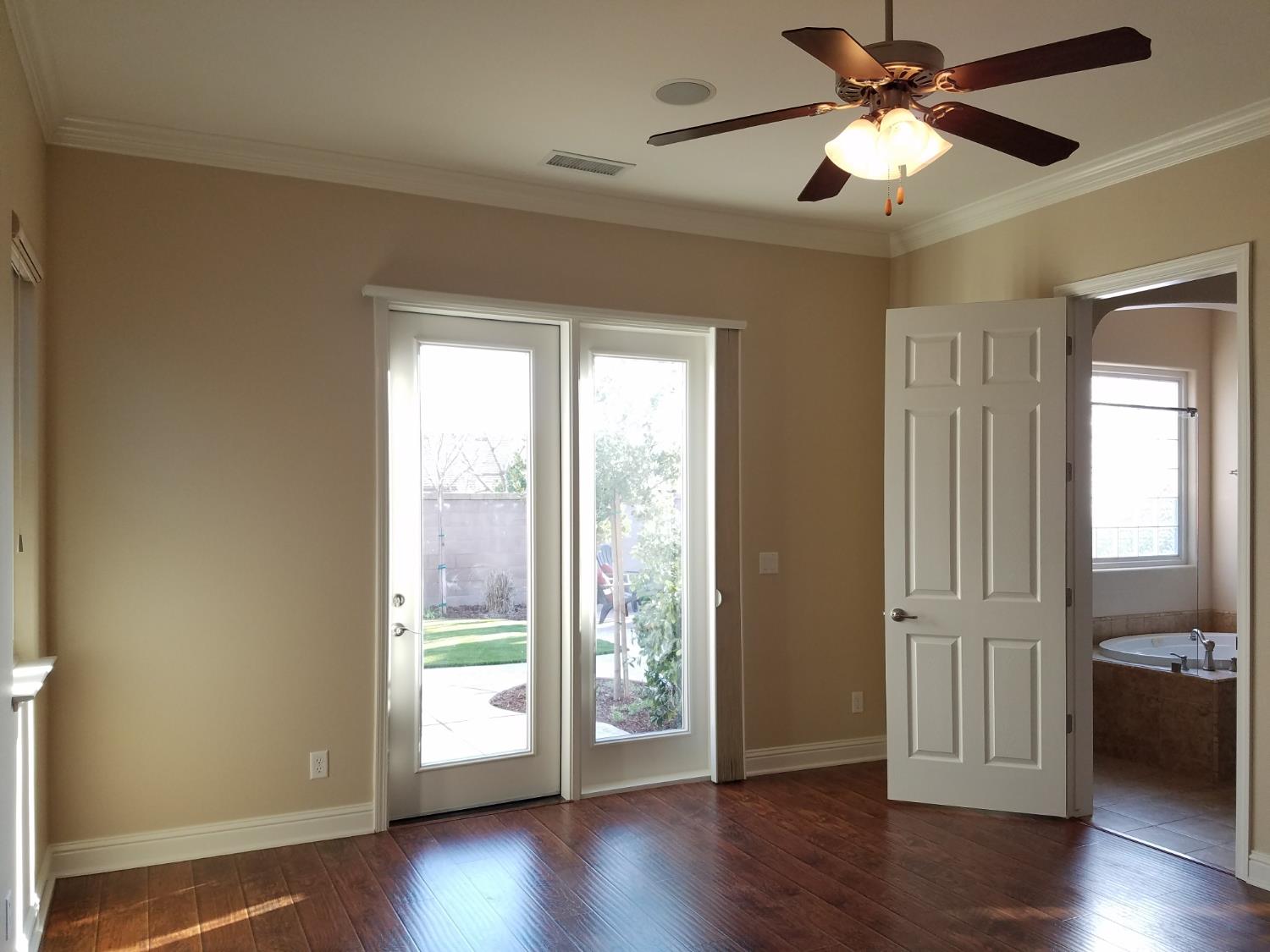 3544 Prescott Ave, Clovis, CA 93619