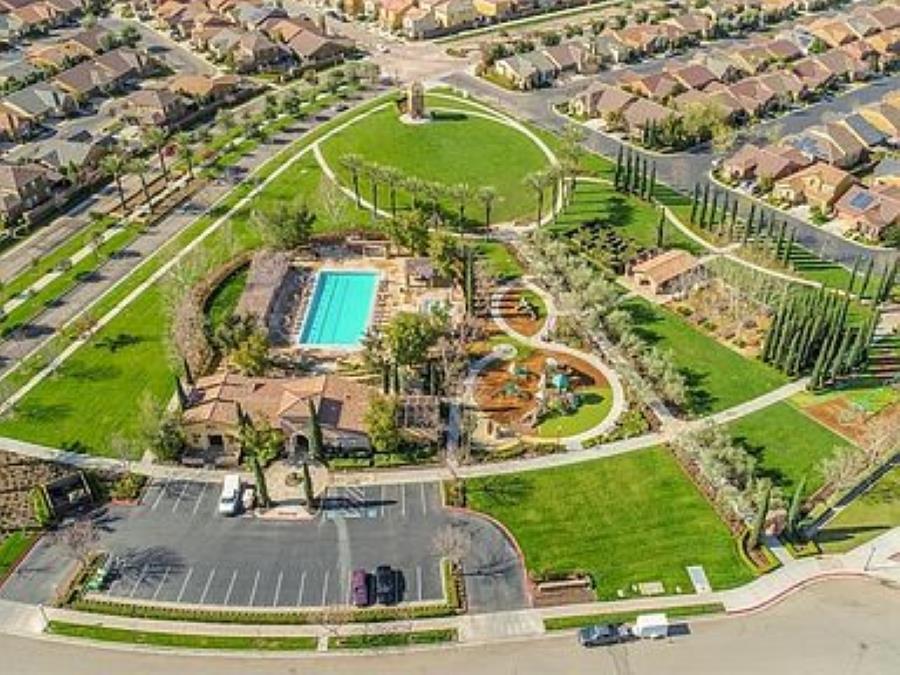 3544 Prescott Ave, Clovis, CA 93619