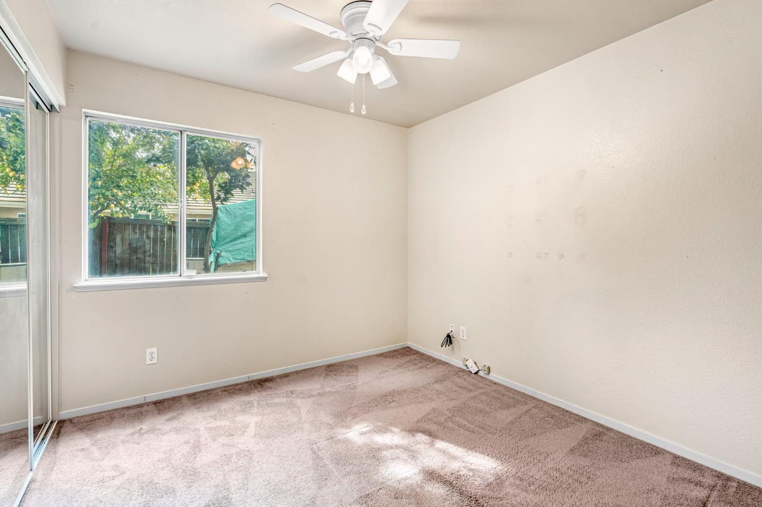 2746 Beverly Ave, Clovis, CA 93611