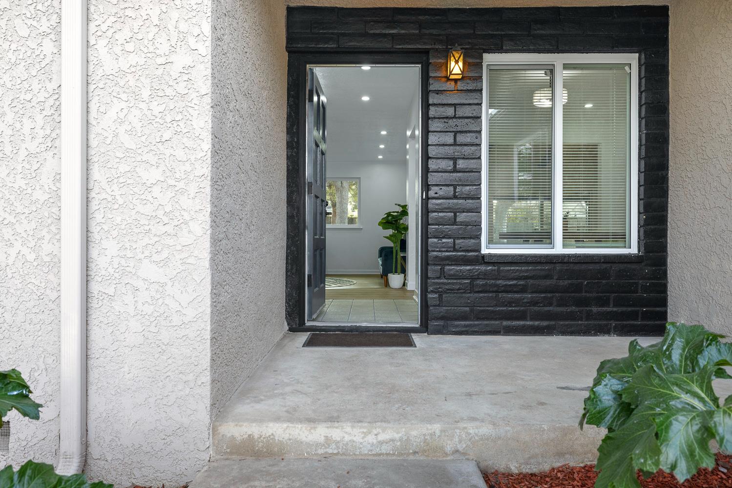 1622 Dennis Ave, Clovis, CA 93611