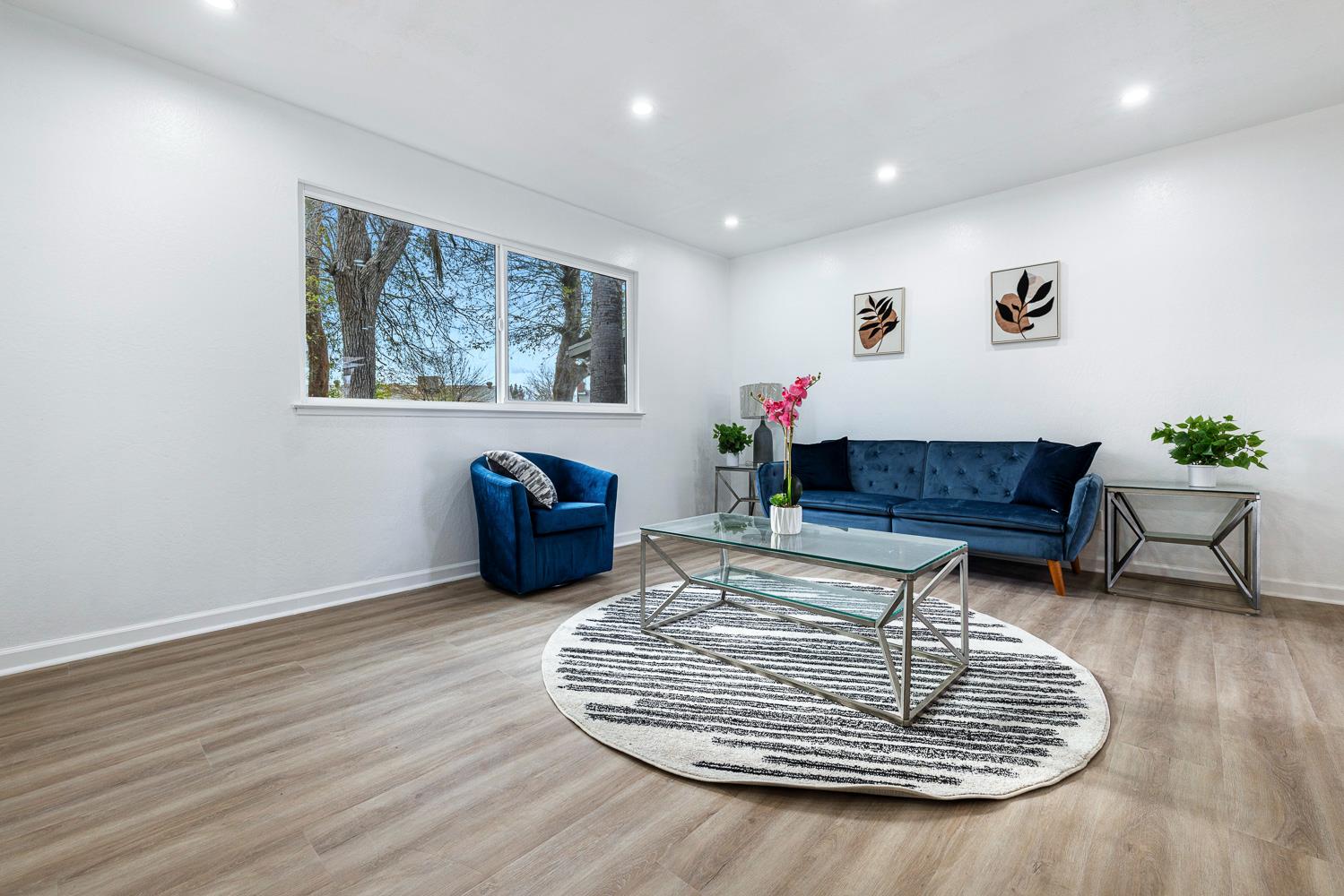 1622 Dennis Ave, Clovis, CA 93611