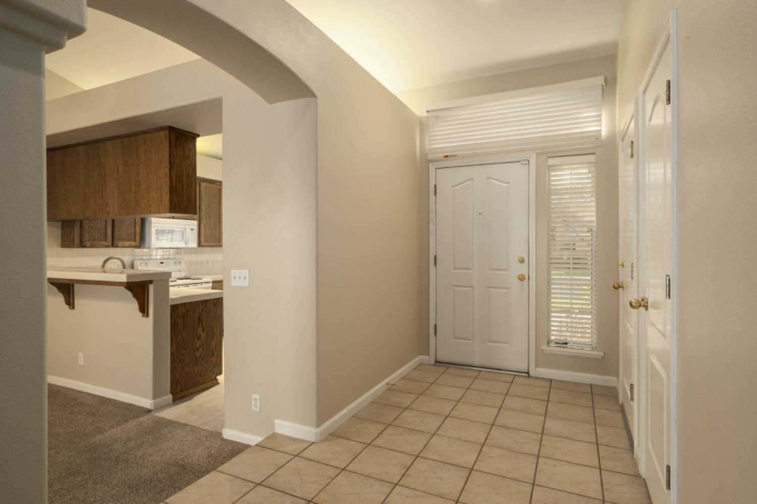 793 Applegate Ave, Clovis, CA 93611