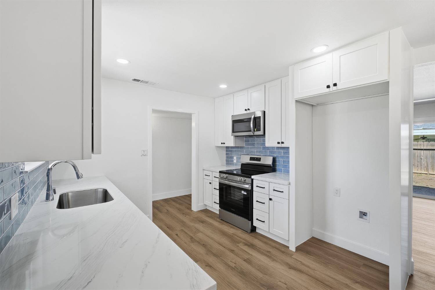 505 W Pico Ave, Clovis, CA 93612