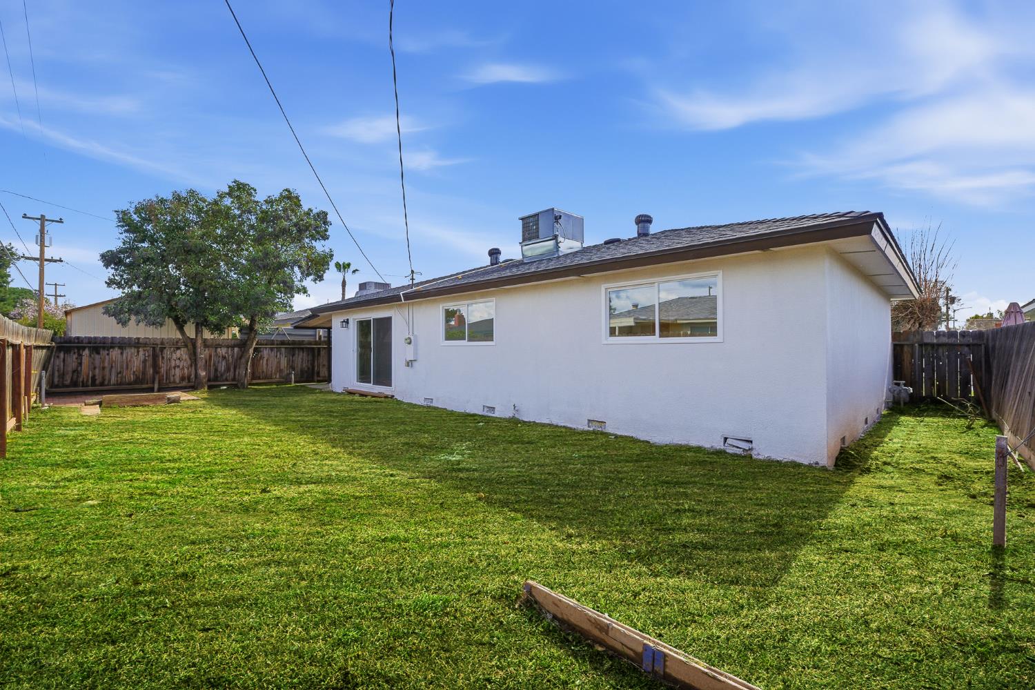 505 W Pico Ave, Clovis, CA 93612