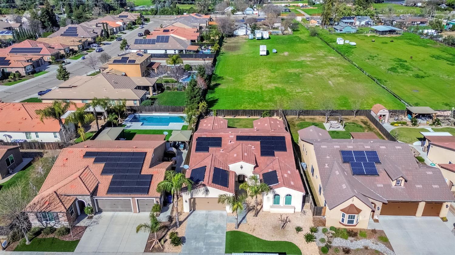 3255 Roberts Ave, Clovis, CA 93619