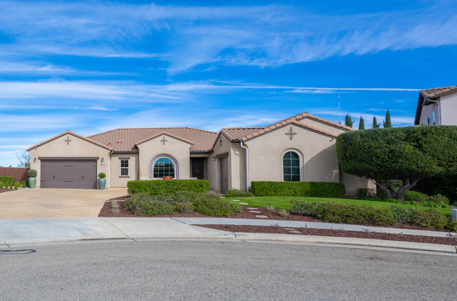 3205 Lexington Ave, Clovis, CA 93619