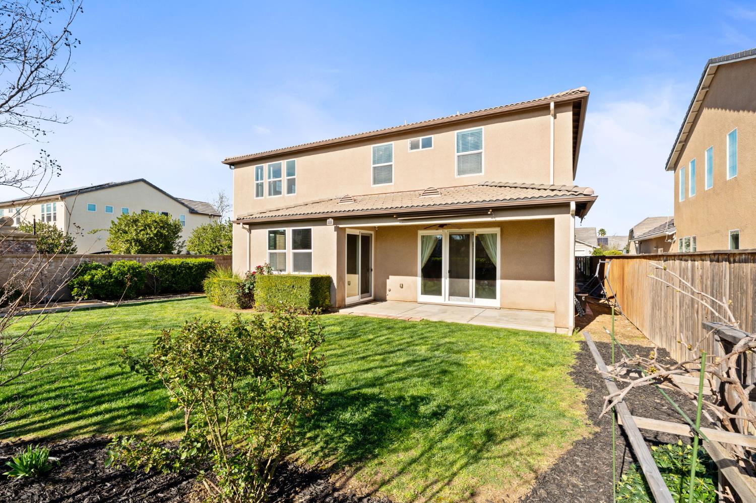 1814 N Notting Hill Ln, Clovis, CA 93619