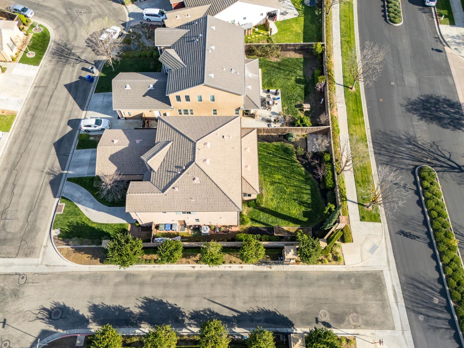 1814 N Notting Hill Ln, Clovis, CA 93619