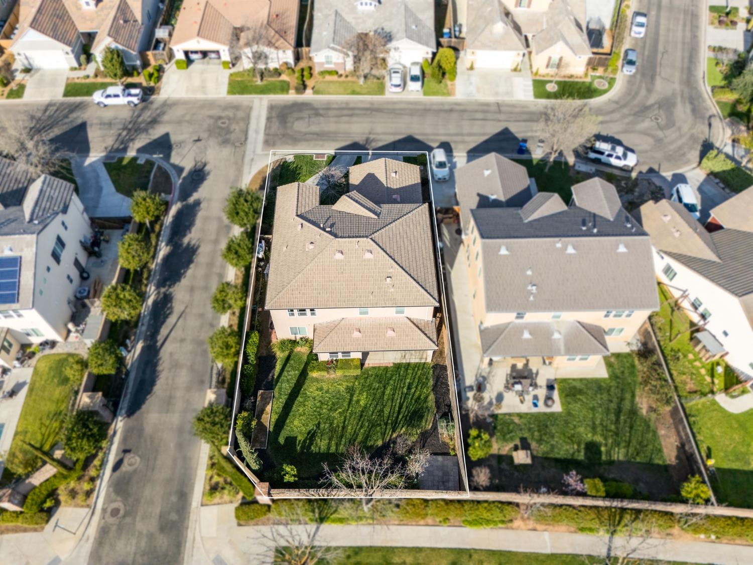 1814 N Notting Hill Ln, Clovis, CA 93619