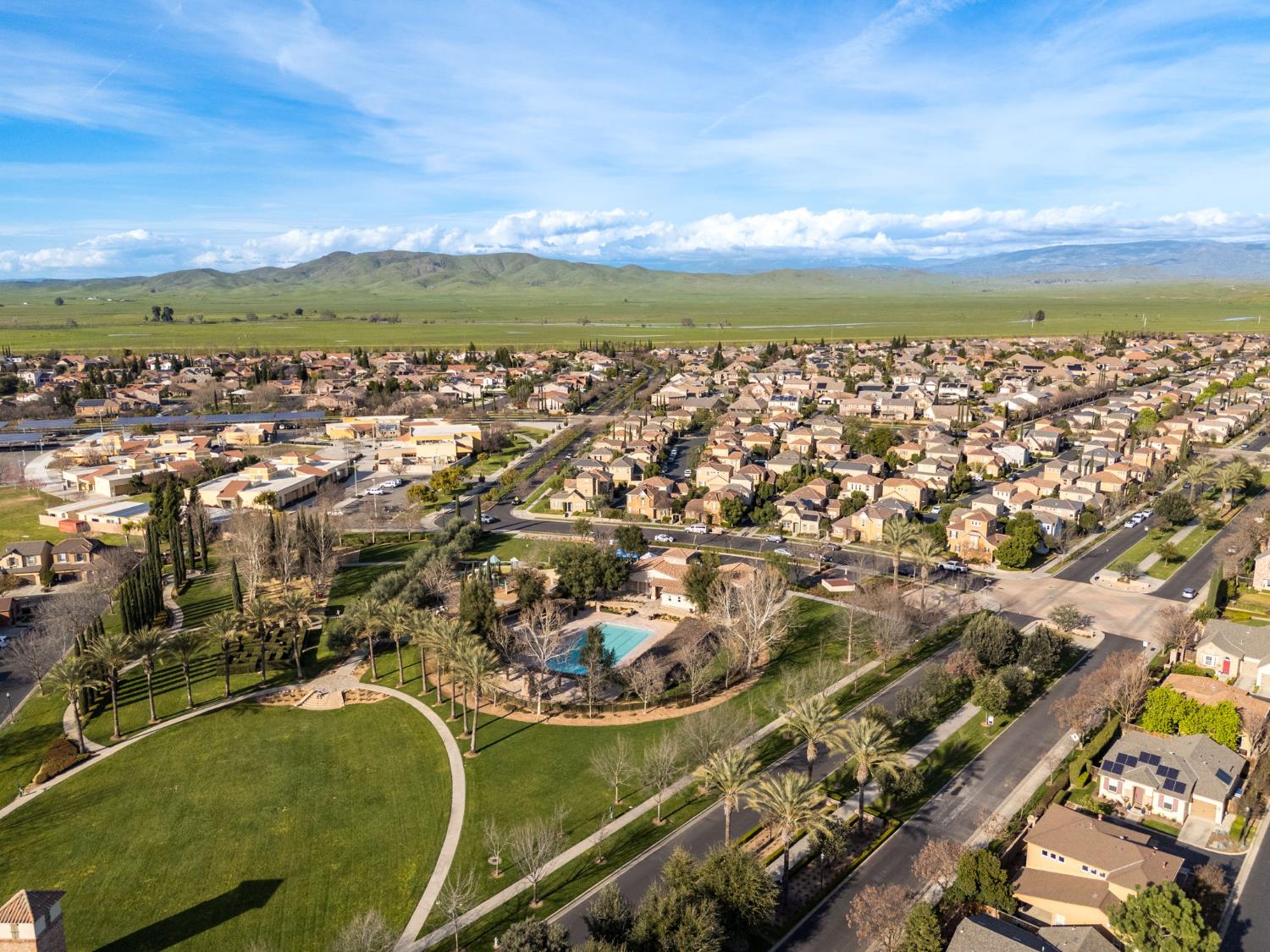 1814 N Notting Hill Ln, Clovis, CA 93619