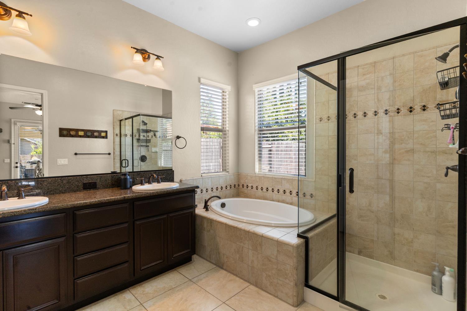 2885 Blackwood Ave, Clovis, CA 93619